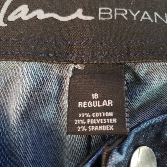 Lane Bryant Dark Wash High Rise Flare Bottom Jeans Size 18 - Picture 3 of 8